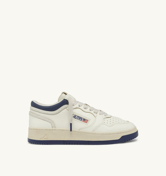 MED-WAY SNEAKERS IN LEATHER COLOR MARSHMALLOW AND ENSIGN BLUE - AUTRY Great Value