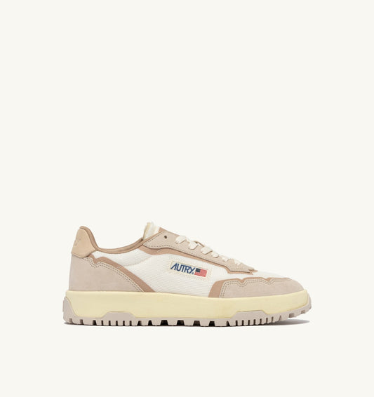 WILDPACE LOW SNEAKERS IN WHISPER WHITE AND SAND DRAGON MESH AND SUEDE - AUTRY Latest