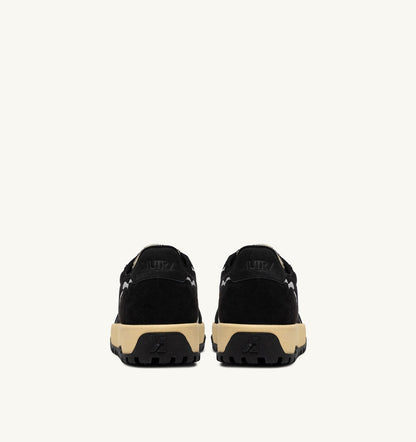 WILDPACE LOW SNEAKERS IN BLACK DRAGON MESH AND SUEDE - AUTRY Quality