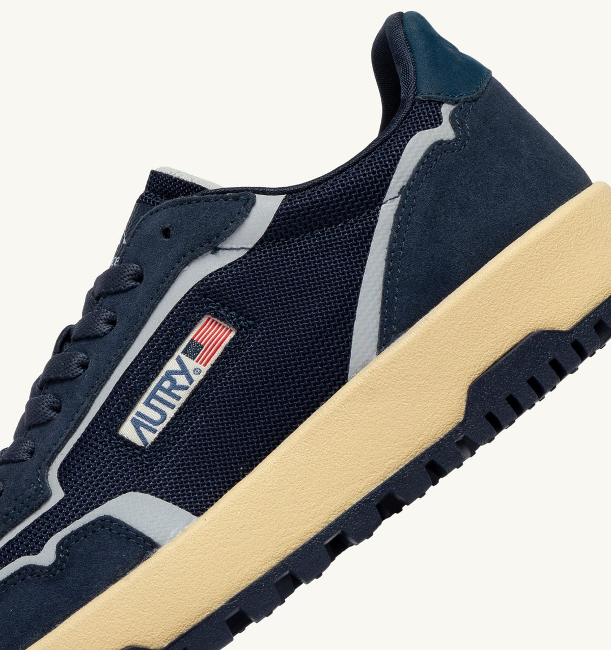 WILDPACE LOW SNEAKERS IN BLUETTE DRAGON MESH AND SUEDE - AUTRY Classic