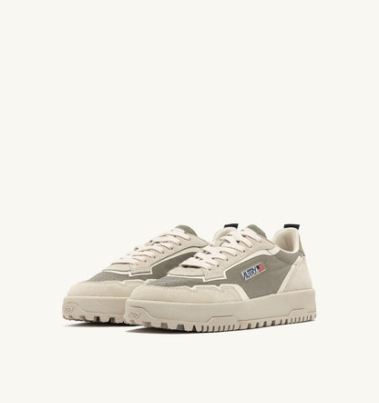 WILDPACE LOW SNEAKERS IN ELM AND WHITE CORDURA AND SUEDE - AUTRY Value
