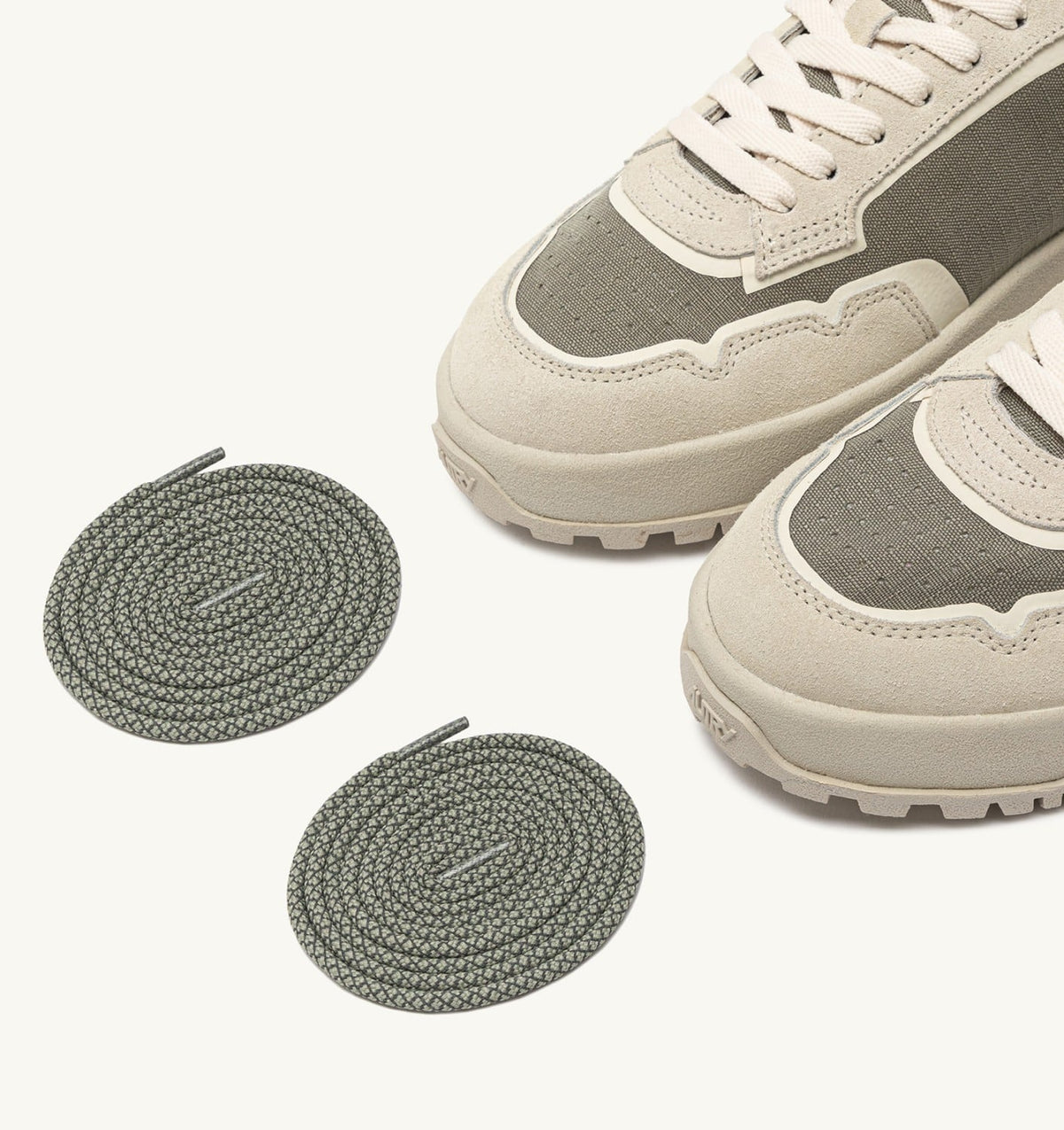 WILDPACE LOW SNEAKERS IN ELM AND WHITE CORDURA AND SUEDE - AUTRY Value