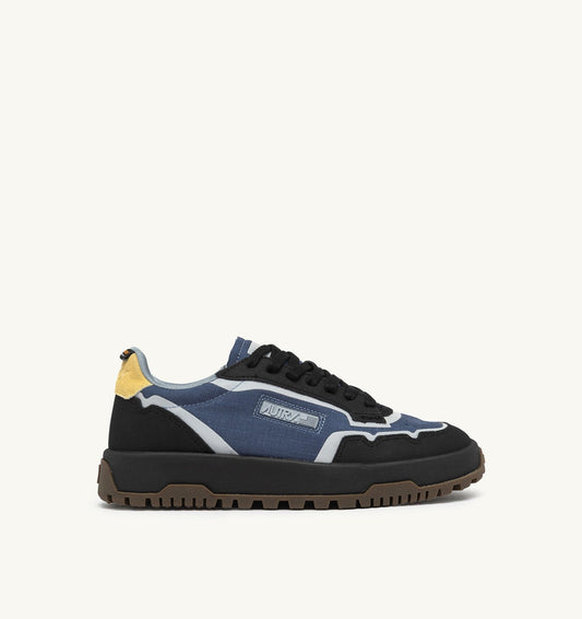 WILDPACE LOW SNEAKERS IN RIPSTOP NYLON AND LEATHER COLOR DARK BLUE AND BLACK - AUTRY Essential