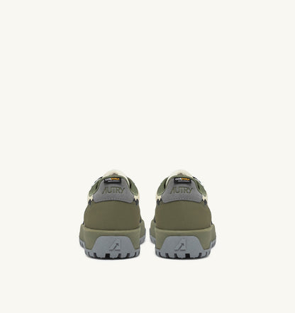 WILDPACE LOW SNEAKERS IN RIPSTOP NYLON AND LEATHER COLOR CASTLE WALL AND TITANIUM - AUTRY Value