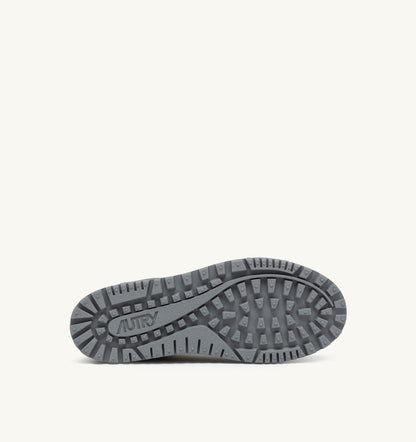 WILDPACE LOW SNEAKERS IN RIPSTOP NYLON AND LEATHER COLOR CASTLE WALL AND TITANIUM - AUTRY Value