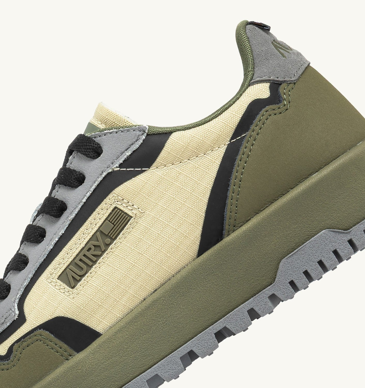 WILDPACE LOW SNEAKERS IN RIPSTOP NYLON AND LEATHER COLOR CASTLE WALL AND TITANIUM - AUTRY Value