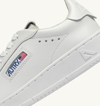 DALLAS LOW SNEAKERS IN WHITE LEATHER - AUTRY Great Value
