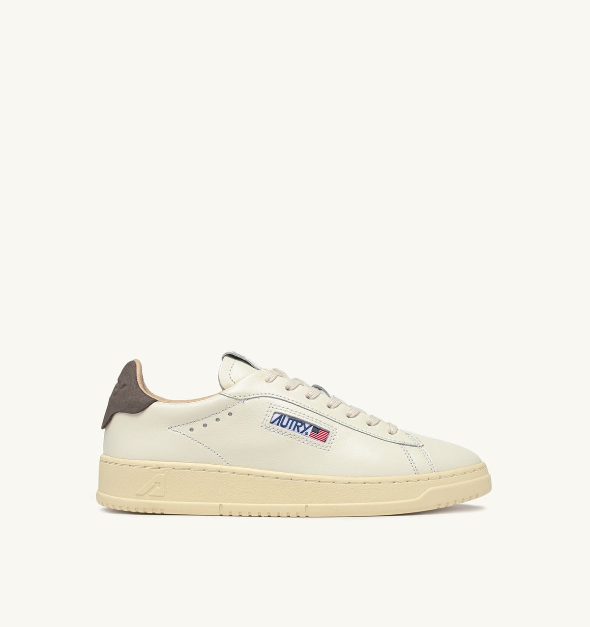 DALLAS LOW SNEAKERS IN MARSHMALLOW AND MOREL LEATHER - AUTRY Classic