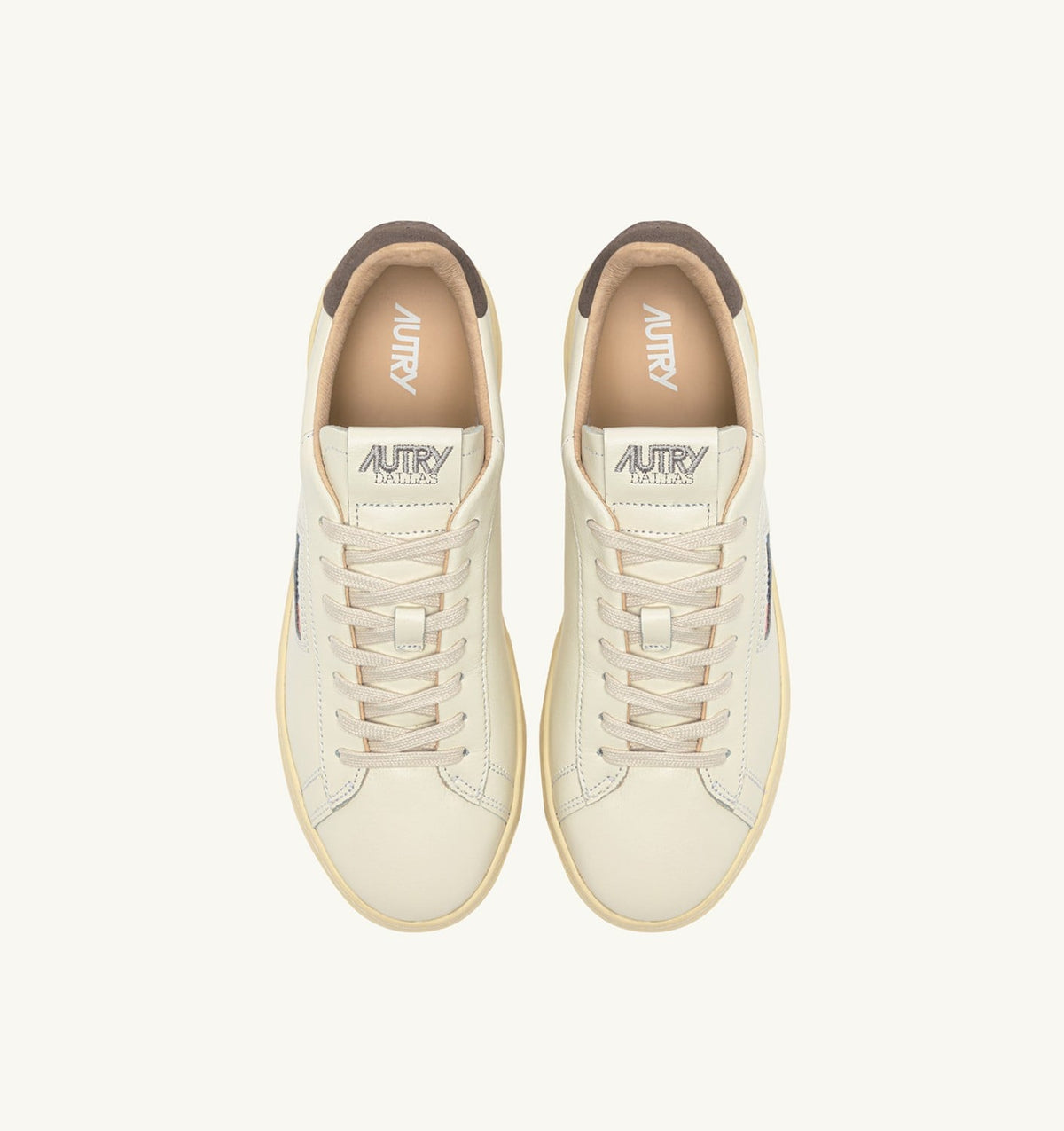DALLAS LOW SNEAKERS IN MARSHMALLOW AND MOREL LEATHER - AUTRY Classic