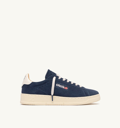 DALLAS LOW SNEAKERS IN BLUETTE SUEDE - AUTRY Quality