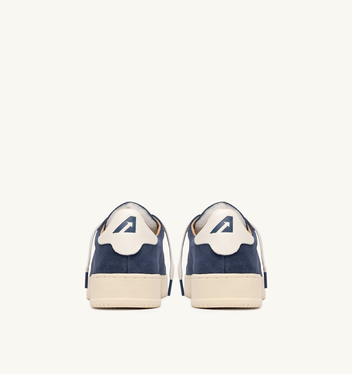 DALLAS LOW SNEAKERS IN BLUETTE SUEDE - AUTRY Quality