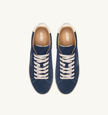 DALLAS LOW SNEAKERS IN BLUETTE SUEDE - AUTRY Quality