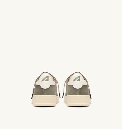 DALLAS LOW SNEAKERS IN SMOKED GREEN SUEDE - AUTRY Essential