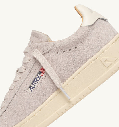 DALLAS LOW SNEAKERS IN WHITE SUEDE - AUTRY Everyday