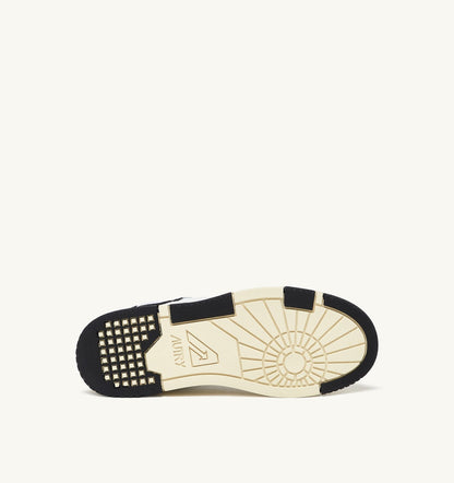CLC LOW SNEAKERS IN WHITE LEATHER AND BLACK SUEDE - AUTRY Value