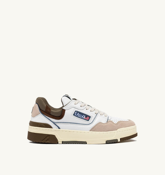 CLC LOW SNEAKERS IN WHITE AND COVERT GREEN LEATHER SUEDE - AUTRY Latest