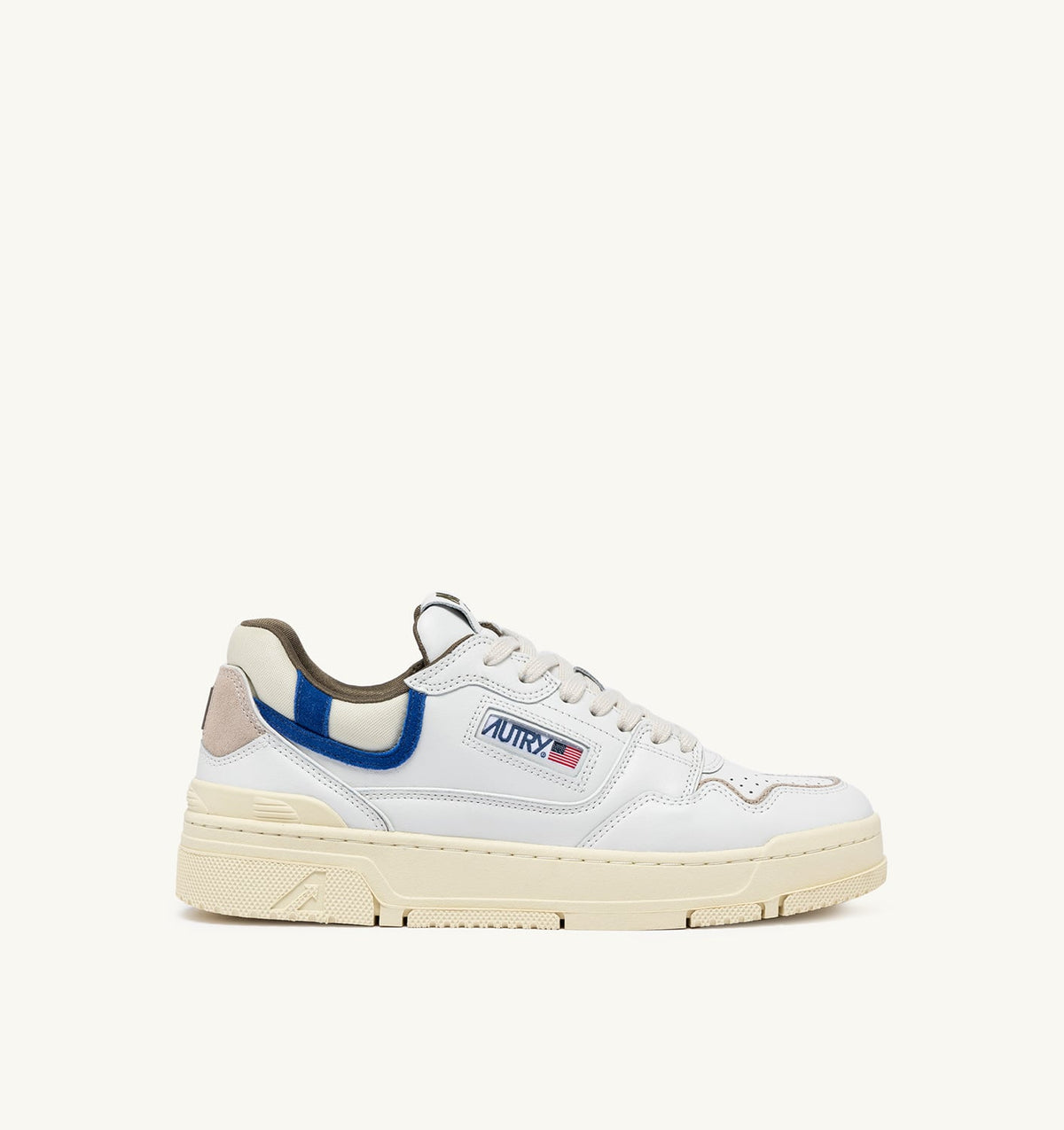 CLC LOW SNEAKERS IN WHITE LEATHER AND BLUE SUEDE - AUTRY Value