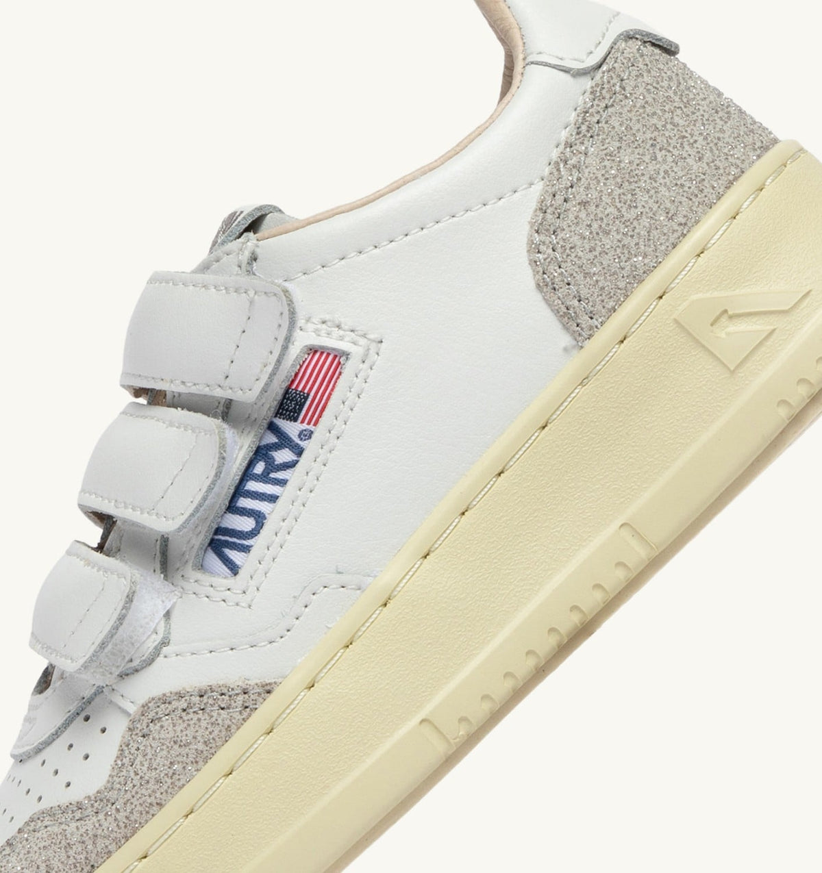 MEDALIST KIDSTRIPES SNEAKERS IN WHITE LEATHER AND GLITTER GRAY LEATHER - AUTRY Everyday
