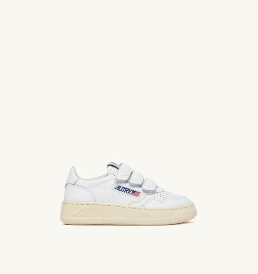 MEDALIST KIDSTRIPES LOW SNEAKERS IN WHITE LEATHER - AUTRY Value