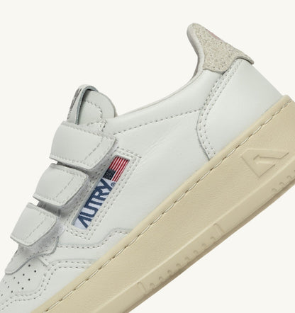MEDALIST LOW KIDSTRIPES SNEAKERS IN LEATHER COLOR WHITE AND GLITTER - AUTRY Latest