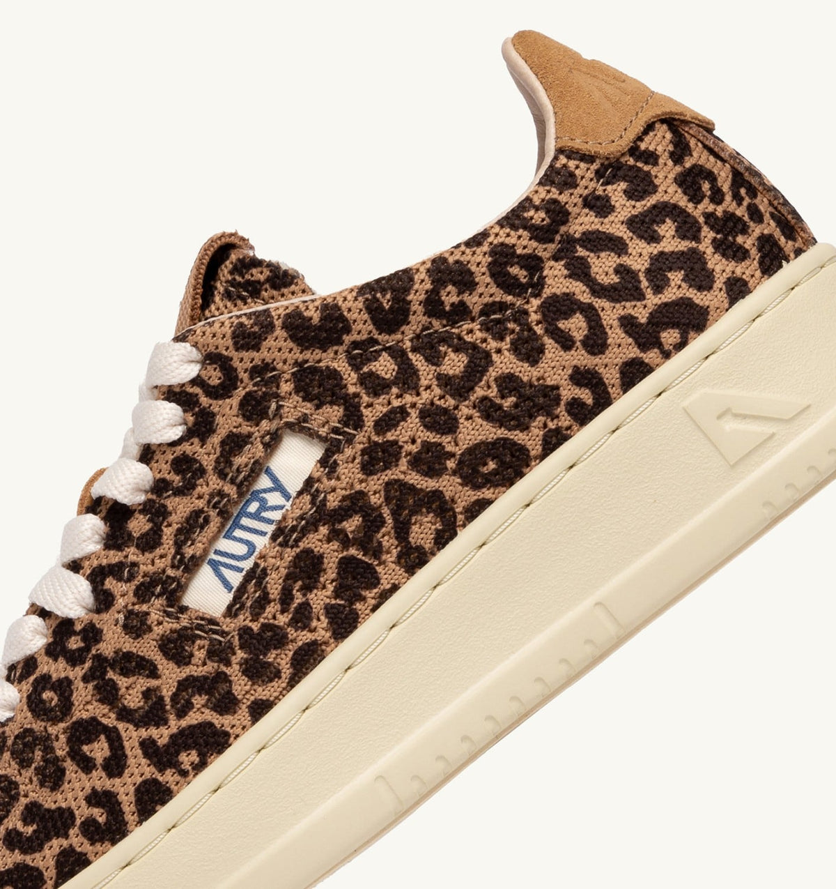 MEDALIST EASEKNIT LOW SNEAKERS IN 'LEOPARD PRINT' BROWN AND BEIGE KNIT - AUTRY Essential