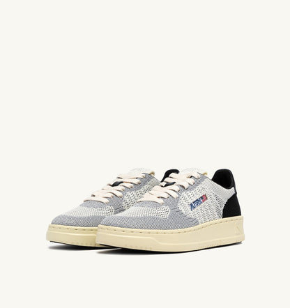 MEDALIST EASEKNIT LOW SNEAKERS IN IVORY WHITE BLACK AND SILVER KNIT - AUTRY Value