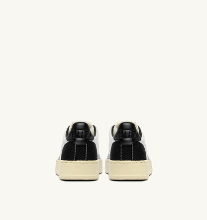 MEDALIST EASEKNIT LOW SNEAKERS IN IVORY WHITE BLACK AND SILVER KNIT - AUTRY Value