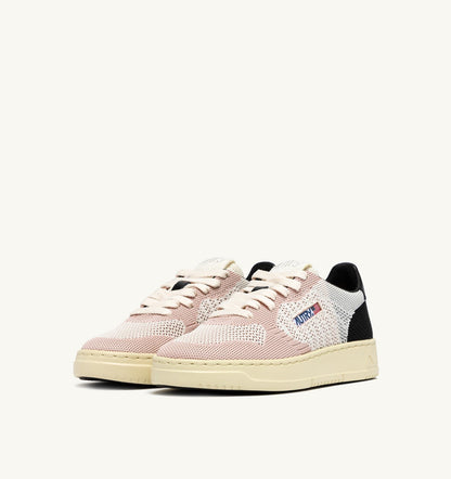 MEDALIST EASEKNIT LOW SNEAKERS IN IVORY WHITE BLACK AND POWDER KNIT - AUTRY Great Value