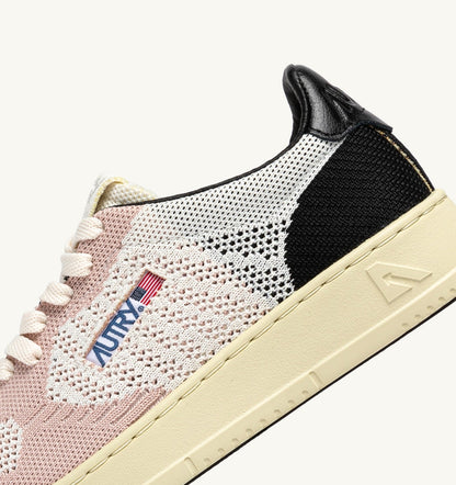 MEDALIST EASEKNIT LOW SNEAKERS IN IVORY WHITE BLACK AND POWDER KNIT - AUTRY Great Value