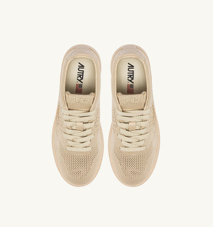 MEDALIST EASEKNIT LOW SNEAKERS IN CREME BRULEE KNIT - AUTRY Quality