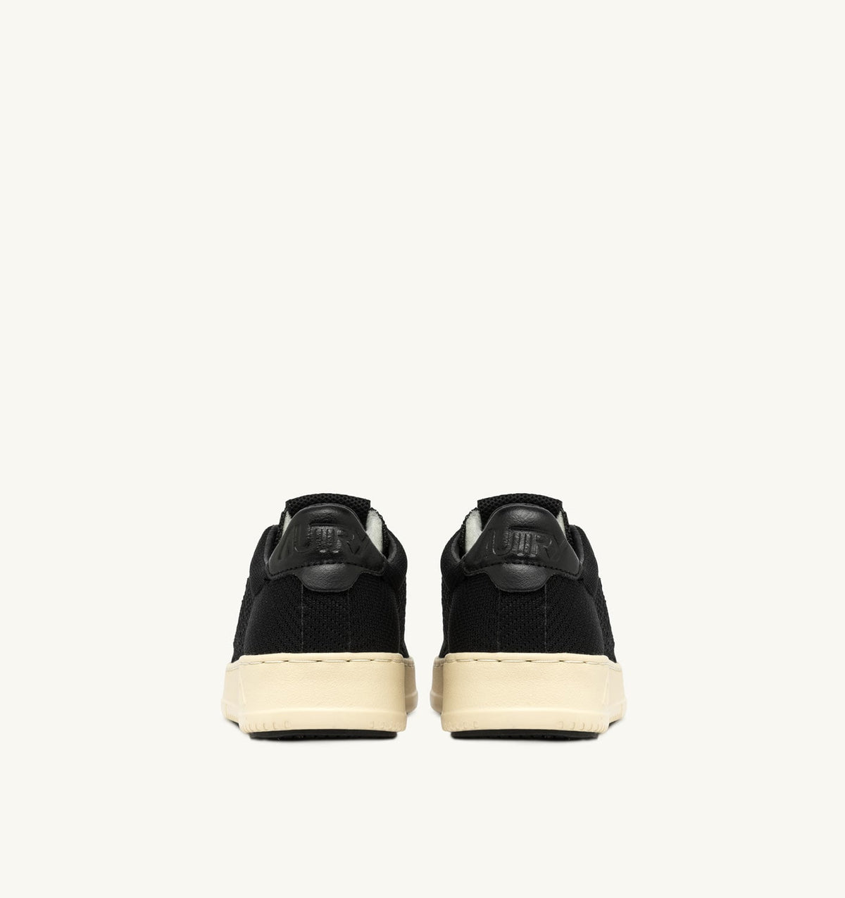 EASEKNIT MEDALIST LOW SNEAKERS IN BLACK COLOR KNIT - AUTRY Essential