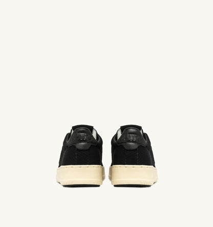 EASEKNIT MEDALIST LOW SNEAKERS IN BLACK COLOR KNIT - AUTRY Essential