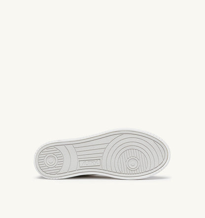 MEDALIST EASEKNIT LOW SNEAKERS IN WHITE KNIT - AUTRY Great Value
