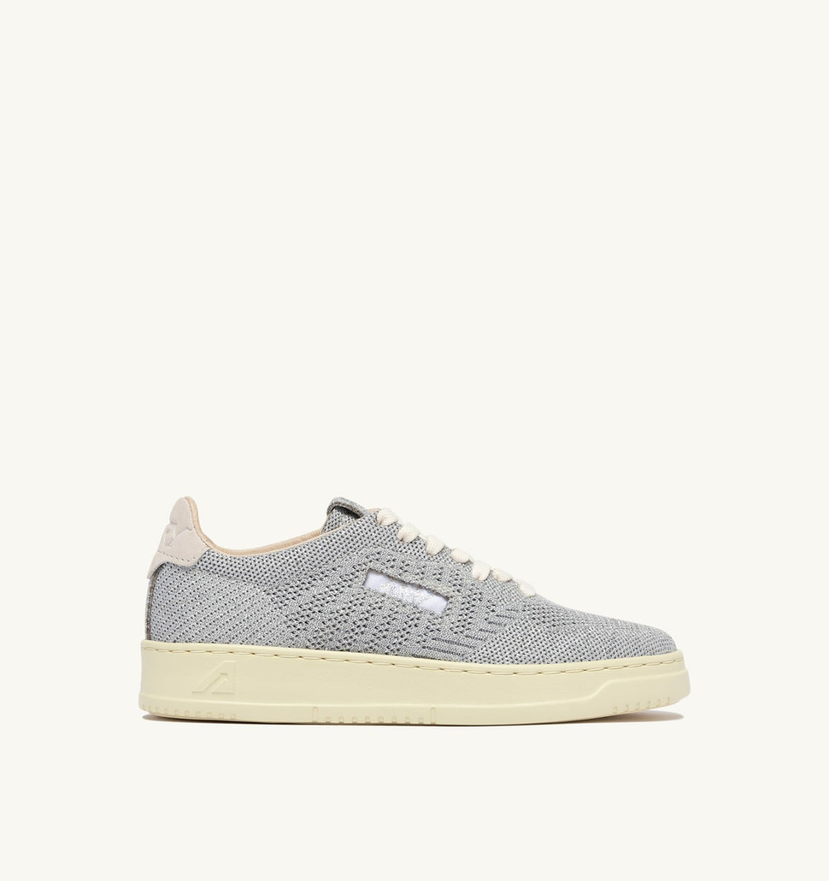MEDALIST EASEKNIT LOW SNEAKERS IN SILVER-TONE KNIT - AUTRY Quality