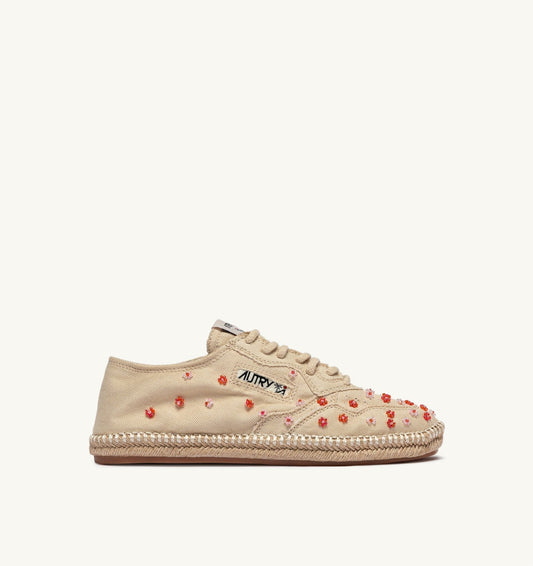 SANDY IN IVORY WHITE AND RED CANVAS WITH BEADS - AUTRY Value