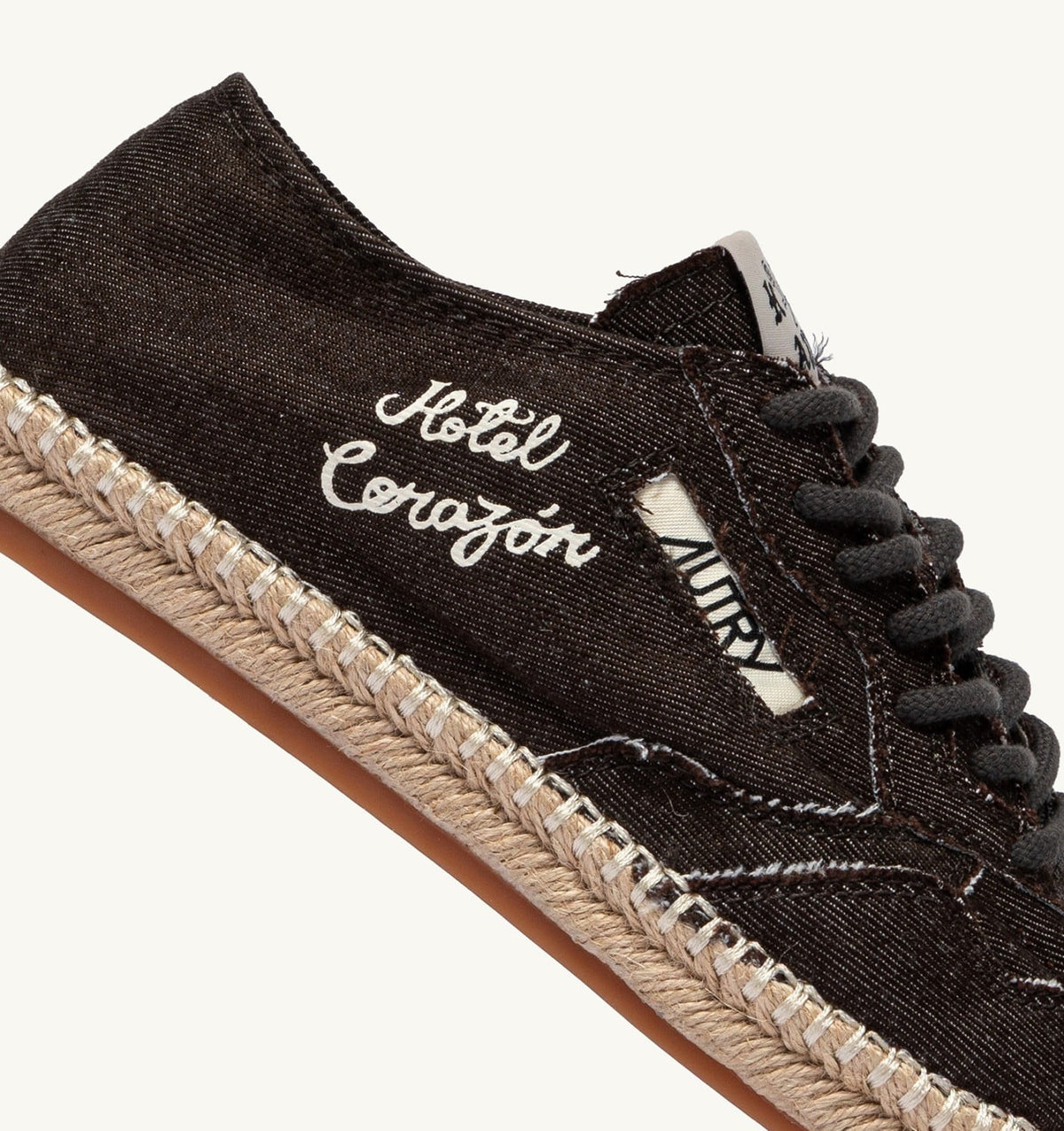 'HOTEL CORAZÓN' SANDY IN WREN CANVAS - AUTRY Latest