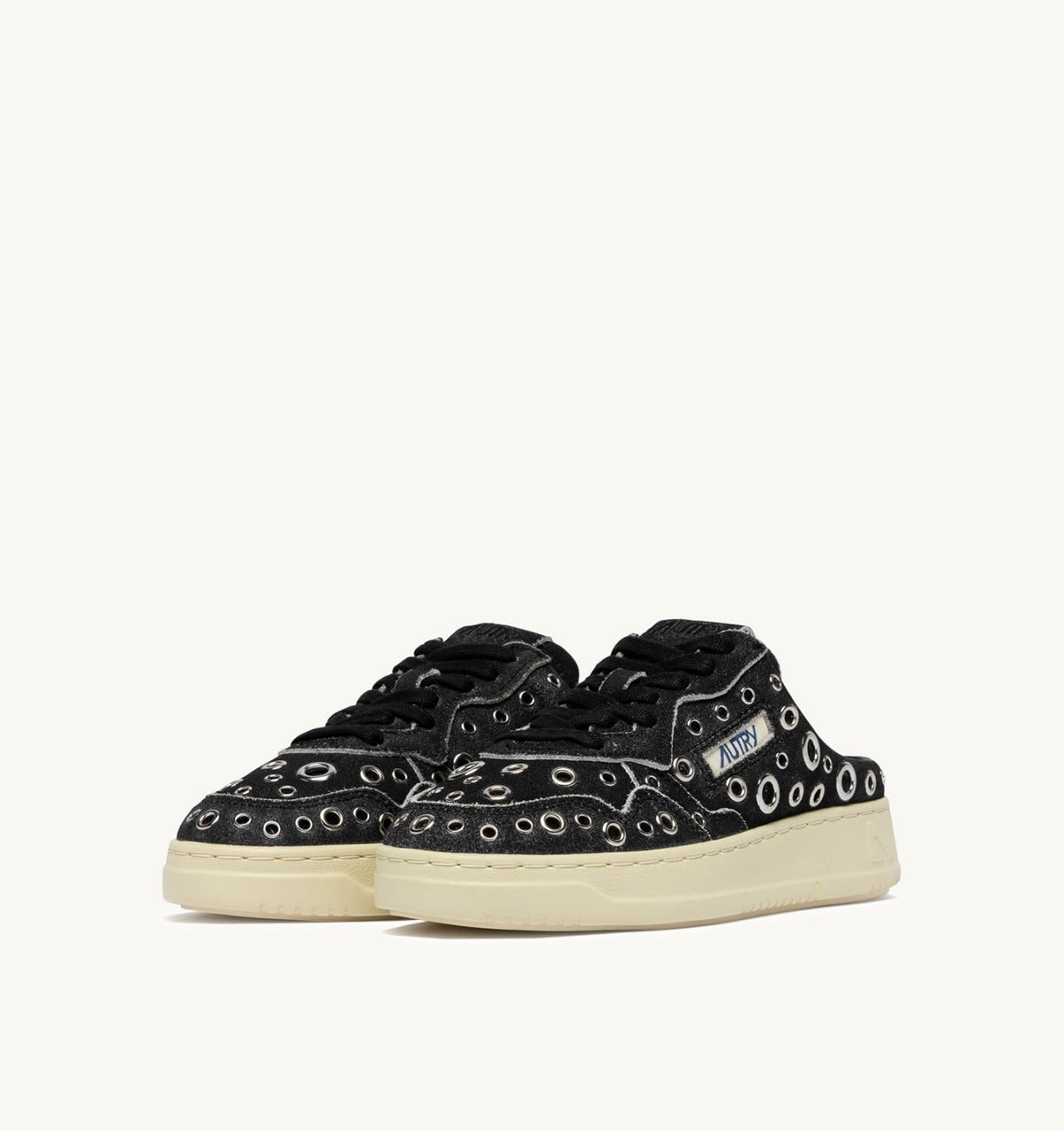 MEDALIST MULE SNEAKERS IN BLACK LEATHER WITH STUDDED DETAILS - AUTRY Essential