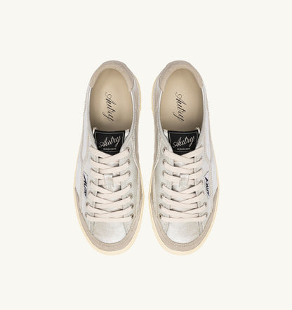 WINDSCAPE LOW SNEAKERS IN SILVER CANVAS - AUTRY Classic