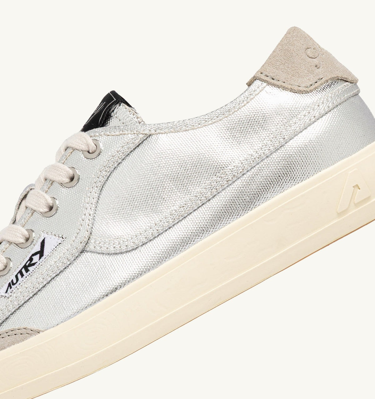 WINDSCAPE LOW SNEAKERS IN SILVER CANVAS - AUTRY Classic