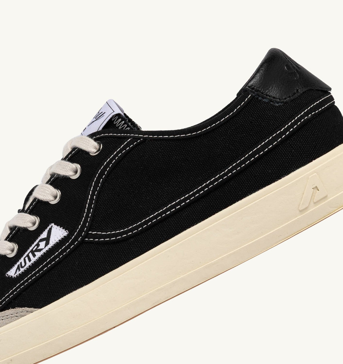 WINDSCAPE LOW SNEAKERS IN BLACK CANVAS - AUTRY Great Value