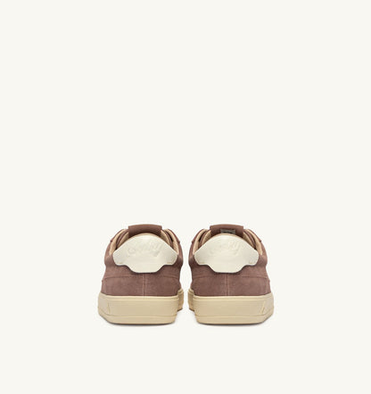 WINDSCAPE LOW SNEAKERS IN PIGEON AND MARSHMALLOW SUEDE - AUTRY Quality