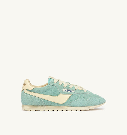 WINDSPIN SNEAKERS IN JASMINE AND RUTABAGA SUEDE AND LEATHER - AUTRY Quality