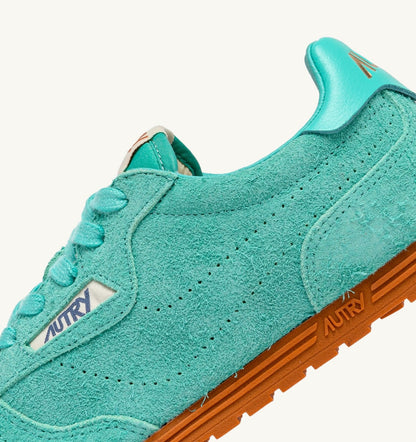 SNEAKERS WINDSPIN IN TURQUOISE SUEDE - AUTRY Quality
