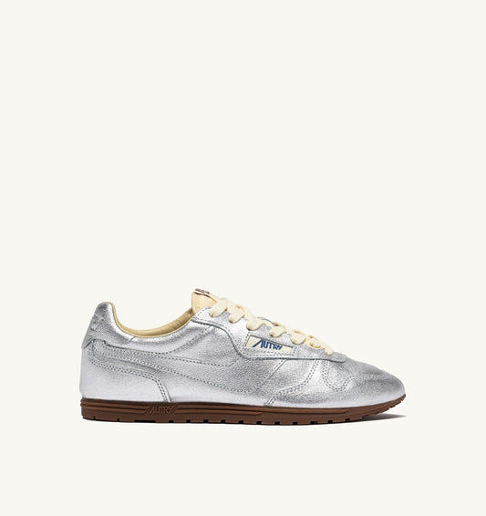 WINDSPIN SNEAKERS IN SILVER TONE LAMINATED LEATHER - AUTRY Great Value