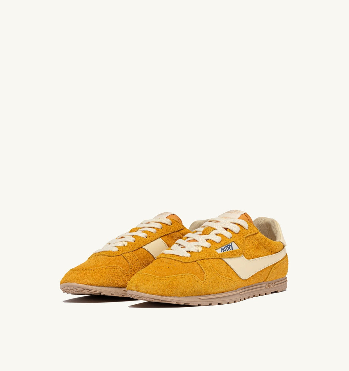 SNEAKERS WINDSPIN IN SUEDE AND LEATHER COLOR MINERAL YELLOW AND RUTABAGA - AUTRY Essential