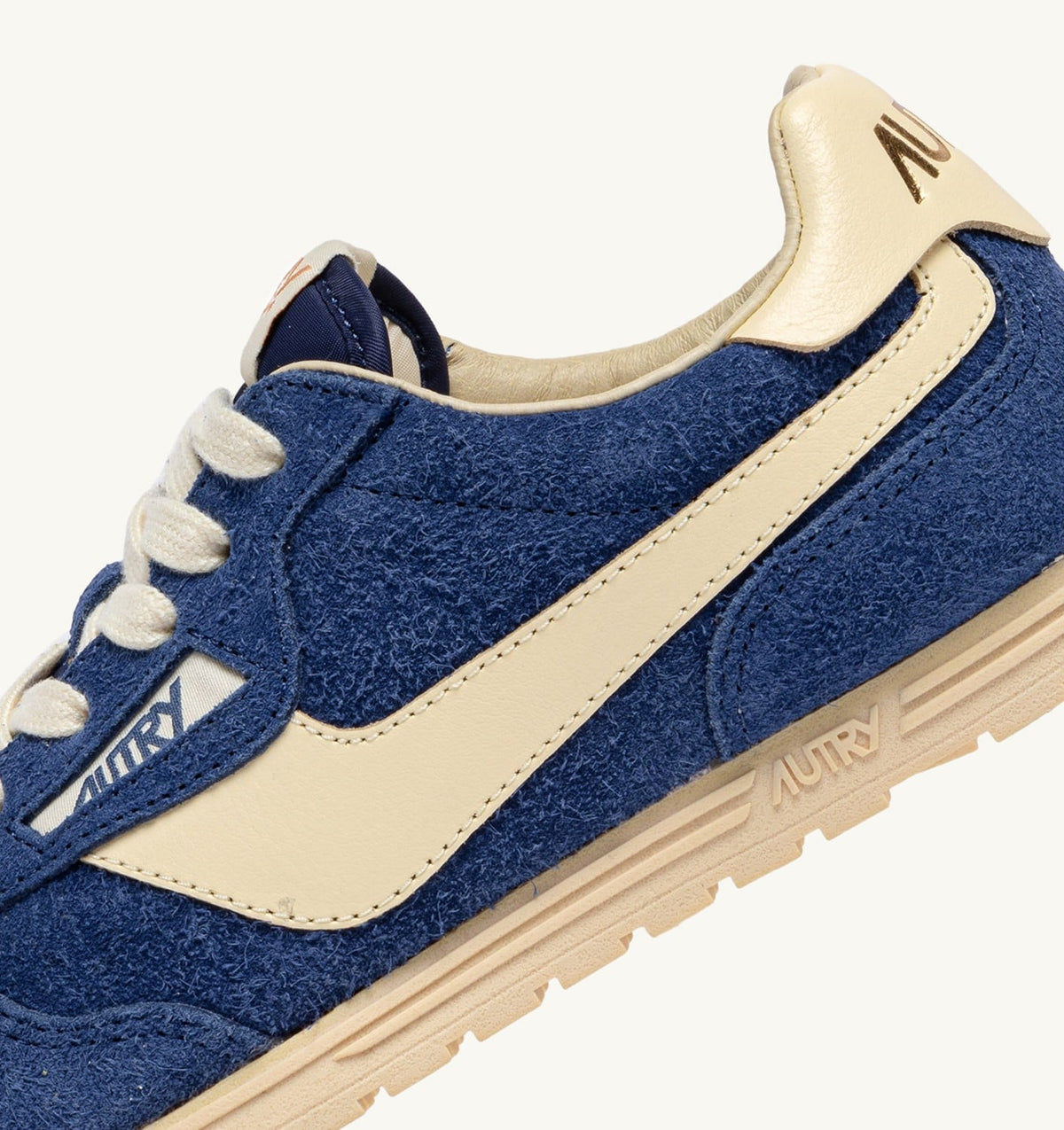 SNEAKERS WINDSPIN IN SUEDE AND LEATHER COLOR INFINITO AND RUTABAGA - AUTRY Classic