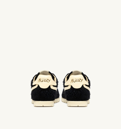 WINDSPIN SNEAKERS IN BLACK AND RUTABAGA SUEDE AND LEATHER - AUTRY Essential