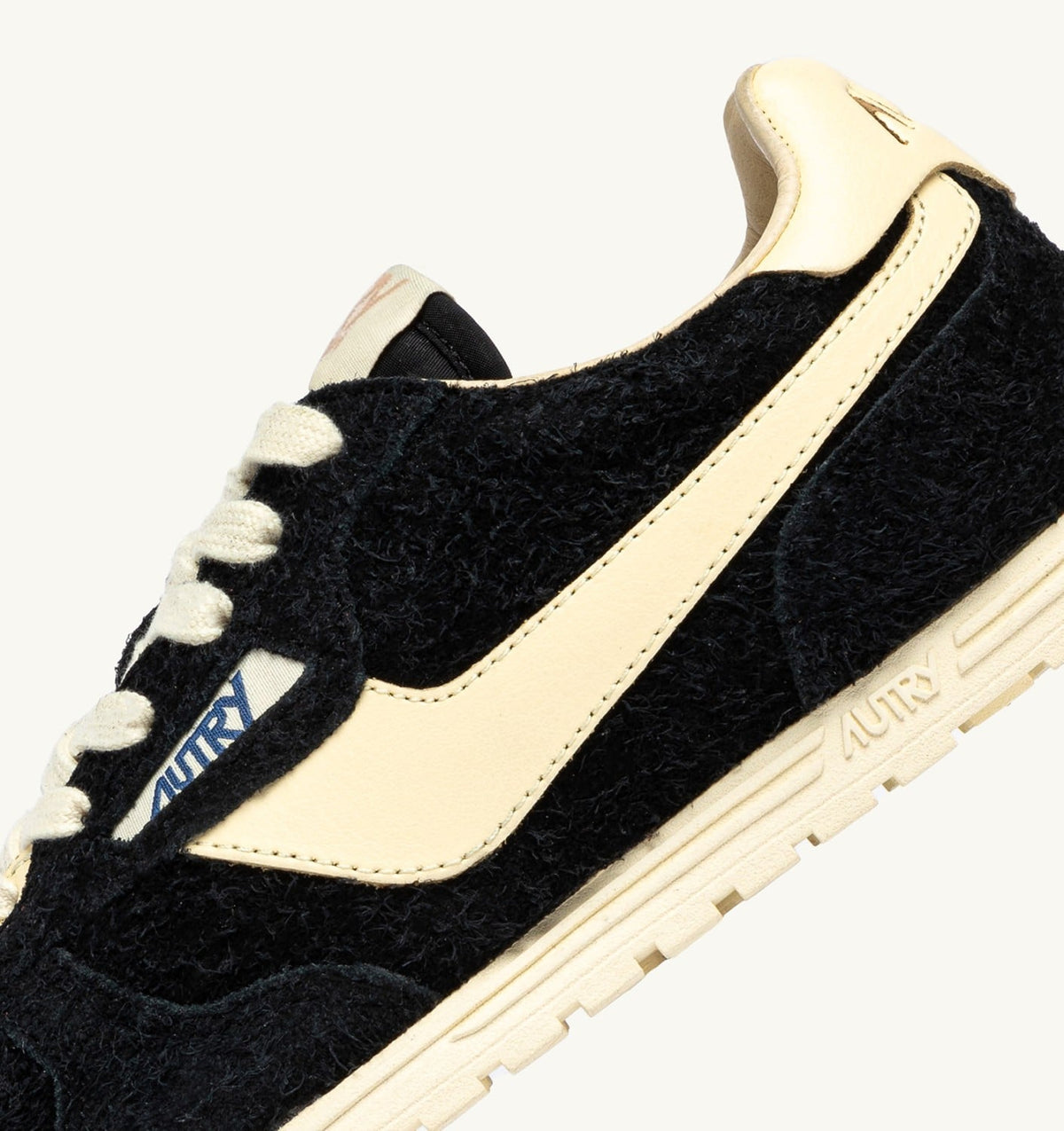 WINDSPIN SNEAKERS IN BLACK AND RUTABAGA SUEDE AND LEATHER - AUTRY Essential