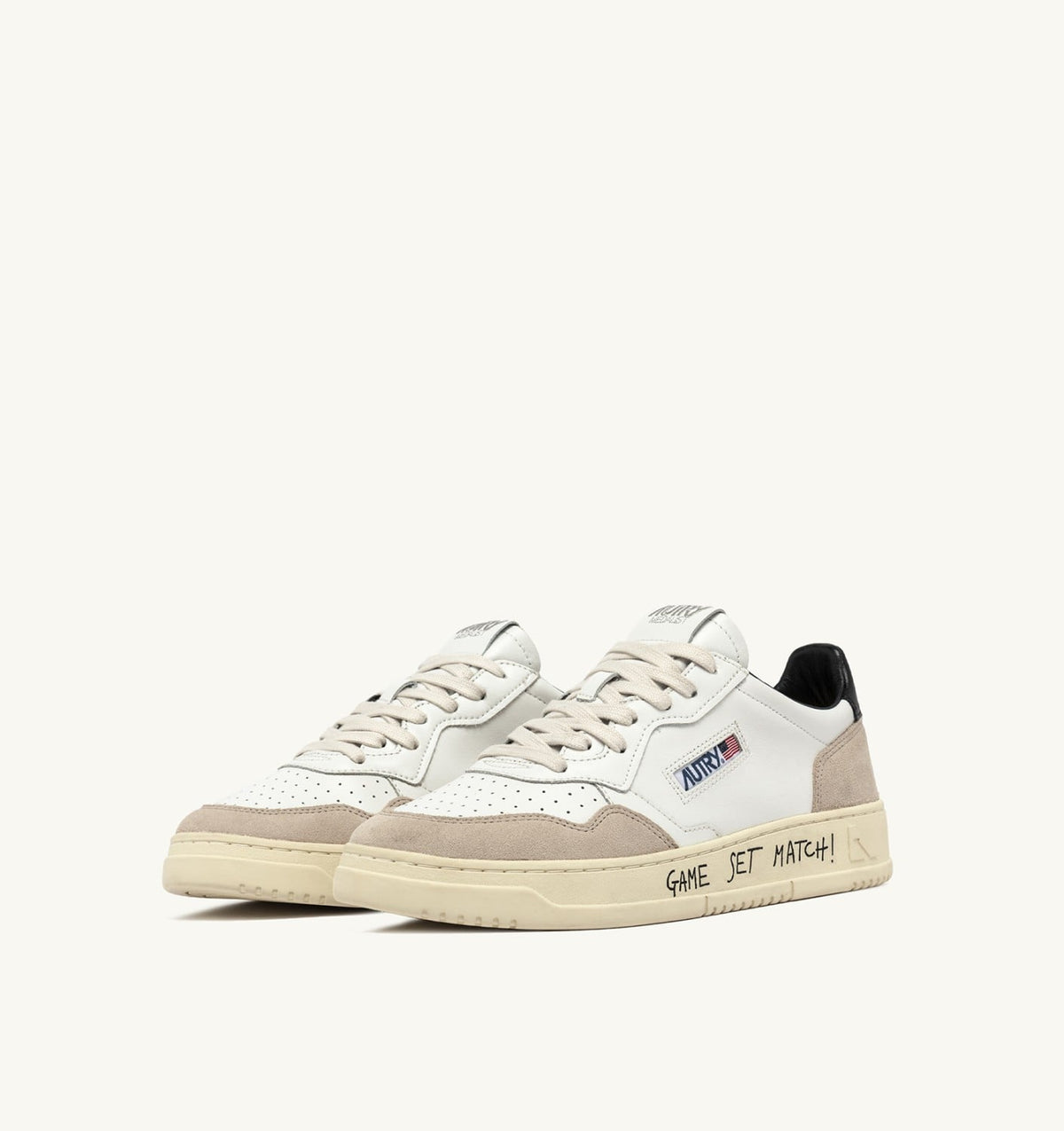 MEDALIST LOW SNEAKERS IN WHITE AND BLACK SUEDE AND LEATHER WITH LETTERING - AUTRY Latest