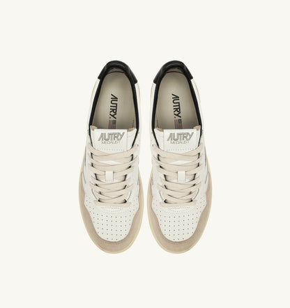 MEDALIST LOW SNEAKERS IN WHITE AND BLACK SUEDE AND LEATHER WITH LETTERING - AUTRY Latest